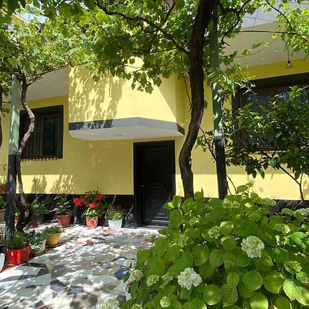 H&A Guest House Golem  Luaran gambar