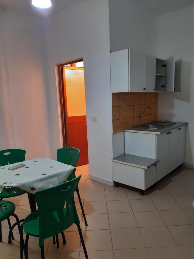 H&A Guest House Golem  Luaran gambar