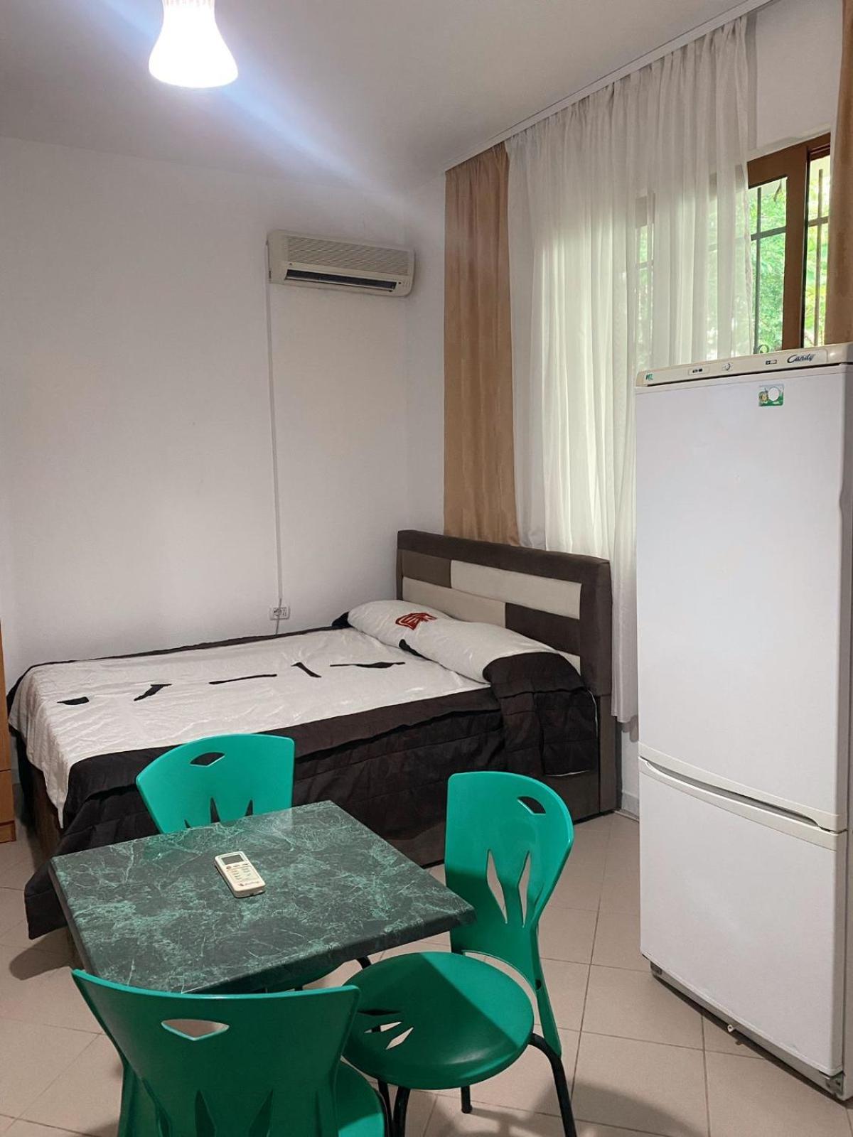 H&A Guest House Golem  Luaran gambar