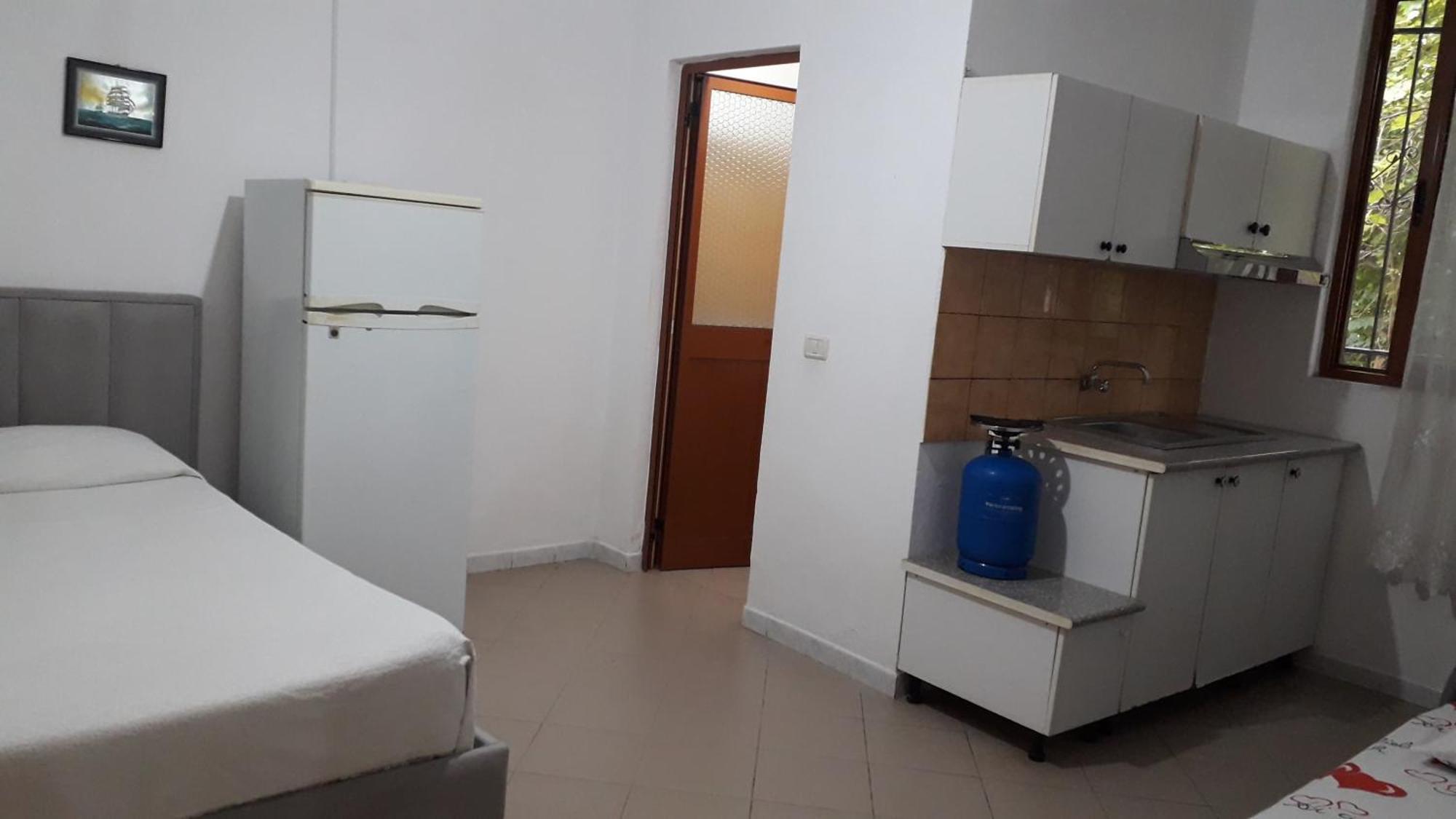 H&A Guest House Golem  Luaran gambar